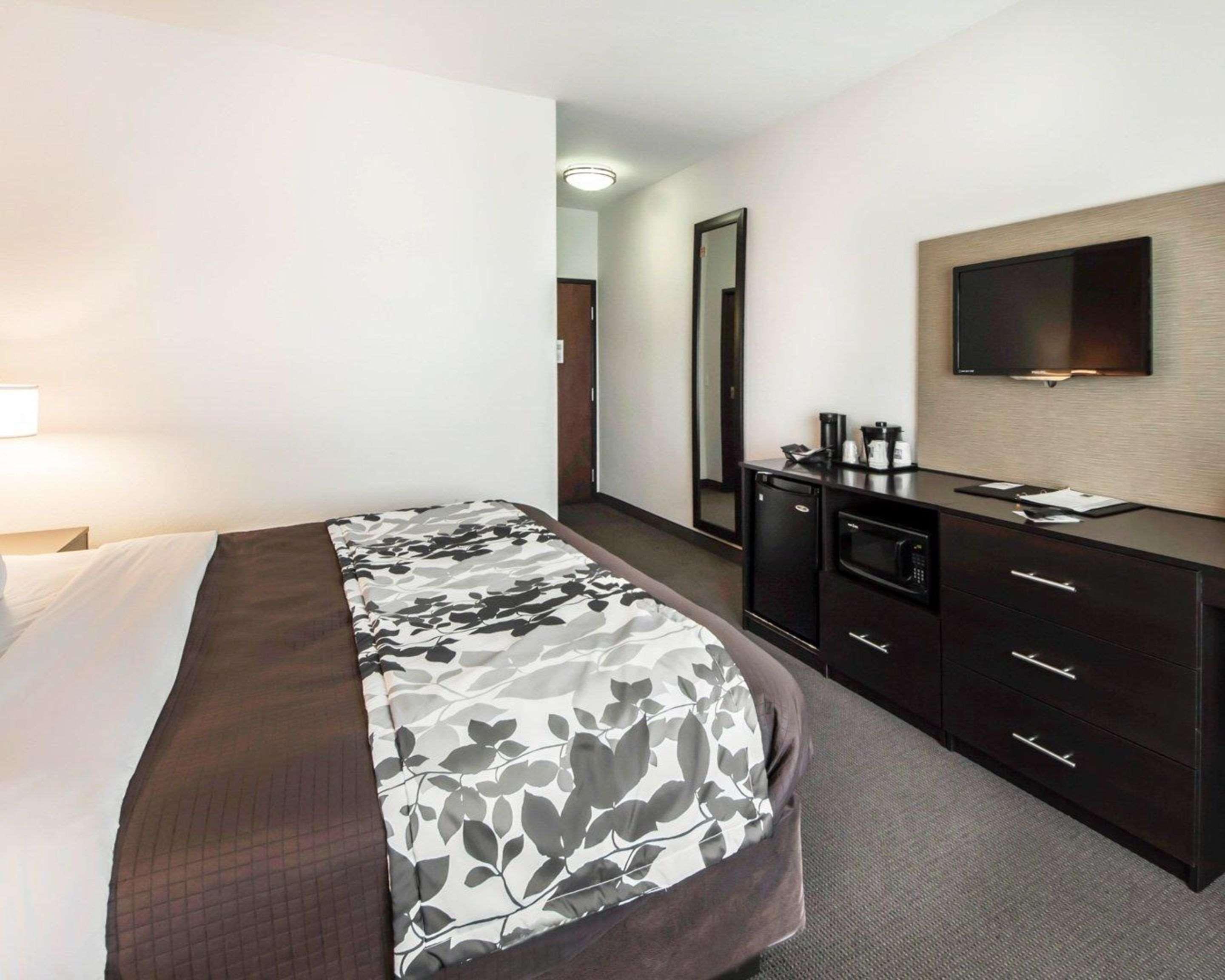 Sleep Inn&Suites Hennessey North Buitenkant foto